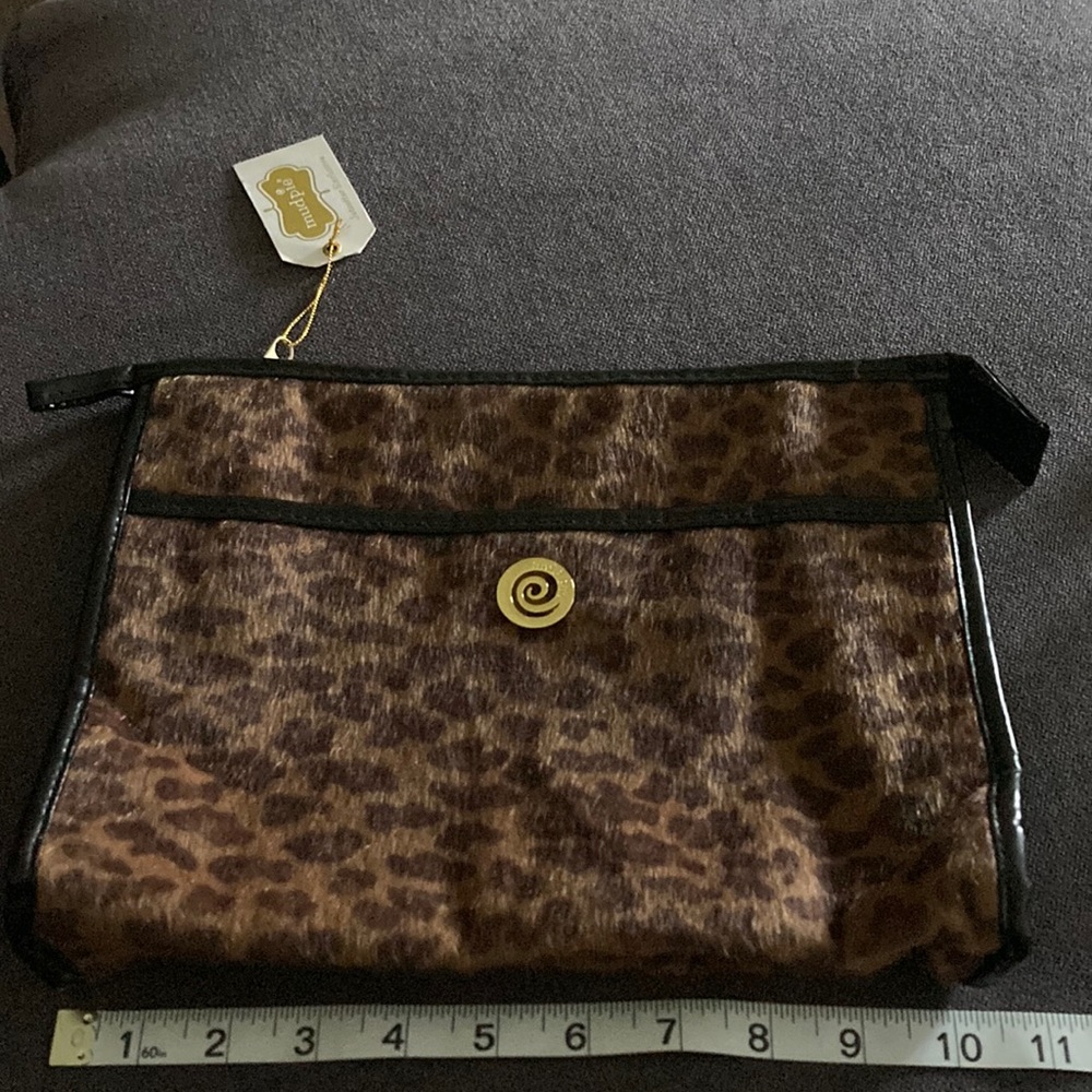 Leopard cosmetic bag